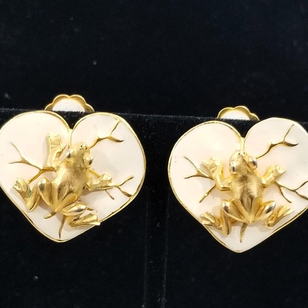 Norma Jean Vintage Enamel Lily Pad Frog Heart Clip-on Earrings